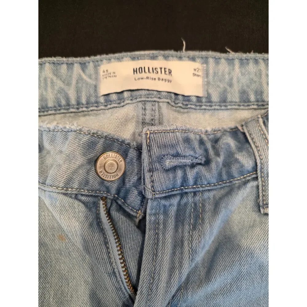 Hollister size 4 Girls Jeans.
